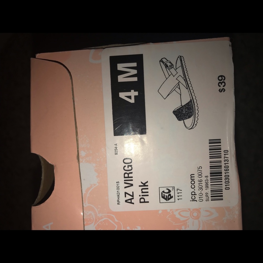 Sandals - Picture 5 of 5